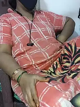 Snapshot of yours-kavaya chatting on November 26, 2025, 4:19 pm yours-kavaya online show from November 26, 2025, 4:19 pm