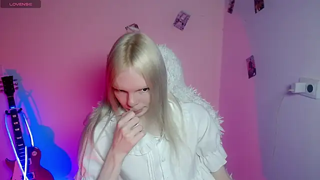 Emily Nyaffee online show from April 4, 2026, 4:26 pm