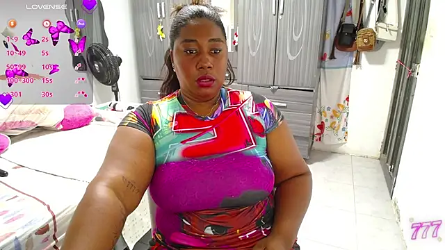 thickebonymilfF online show from July 6, 2026, 1:24 am