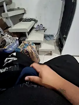 Snapshot of Jununnk chatting on September 19, 2025, 9:37 pm Jununnk online show from September 19, 2025, 9:37 pm