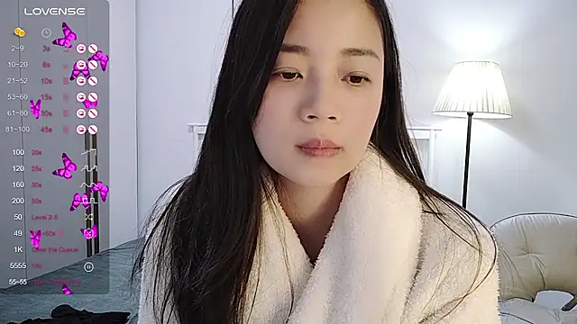 Snapshot of A-xena chatting on December 10, 2024, 2:17 pm A-xena online show from December 10, 2024, 2:17 pm