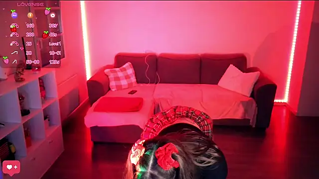 PetiteAngel666 online show from November 9, 2025, 2:10 am