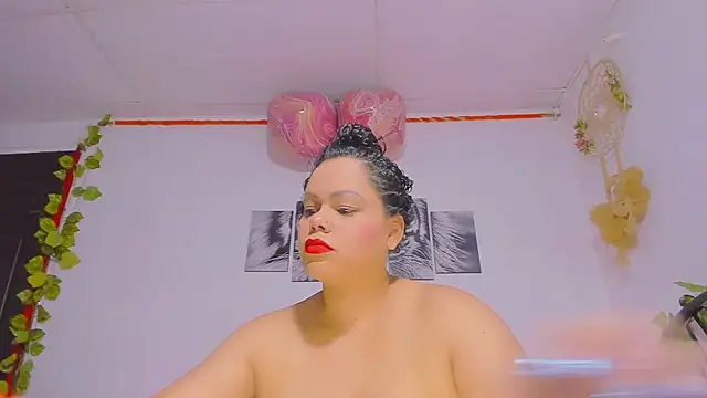 Snapshot of Alhelqueen chatting on October 30, 2025, 9:26 pm Alhelqueen online show from October 30, 2025, 9:26 pm