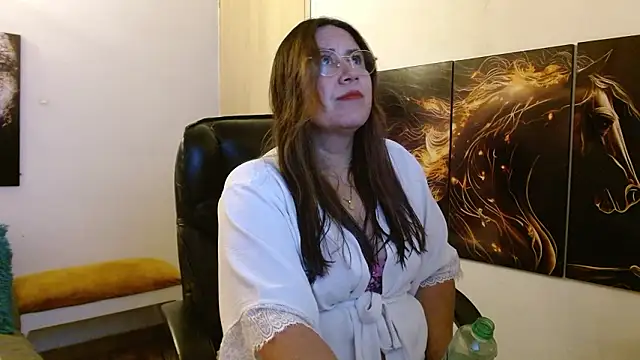 amalia brunette online show from March 9, 2026, 11:42 pm