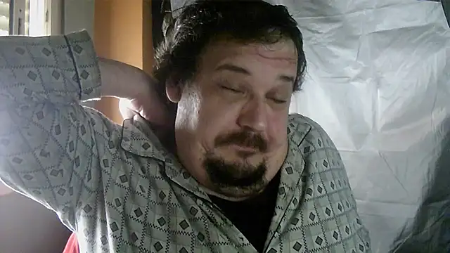 porkorossy online show from December 5, 2025, 8:56 am