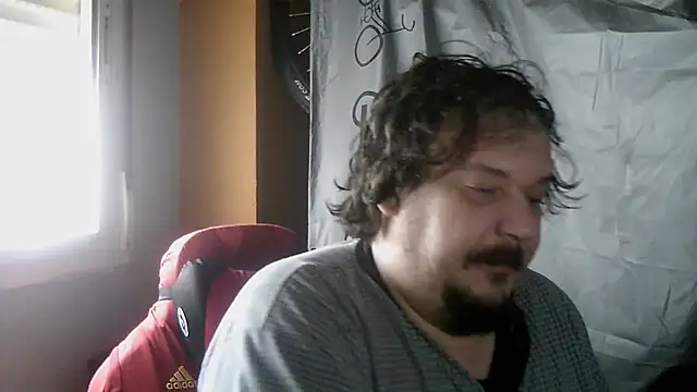 porkorossy online show from March 2, 2026, 8:43 am