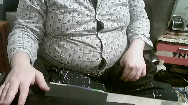 porkorossy online show from March 15, 2026, 11:00 pm