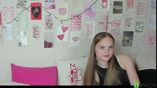 Snapshot of little_radiant_sun chatting on November 9, 2025, 12:25 pm little radiant sun online show from November 9, 2025, 12:25 pm