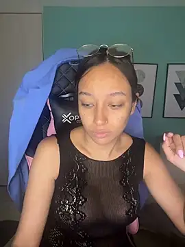 Snapshot of DianaHopson chatting on January 11, 2025, 10:40 am DianaHopson online show from January 11, 2025, 10:40 am