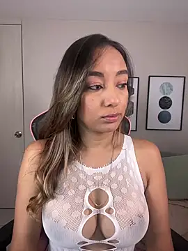 Snapshot of DianaHopson chatting on February 28, 2025, 11:12 pm DianaHopson online show from February 28, 2025, 11:12 pm