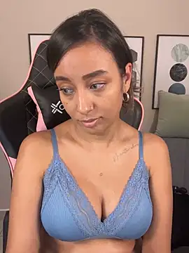 Snapshot of DianaHopson chatting on March 15, 2025, 1:29 pm DianaHopson online show from March 15, 2025, 1:29 pm