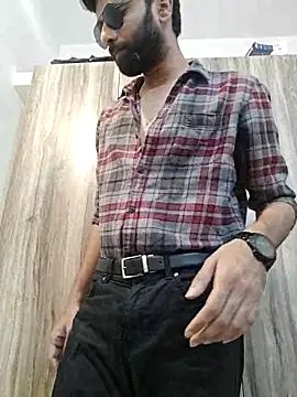 18 couple sex online show from May 11, 2026, 5:43 pm
