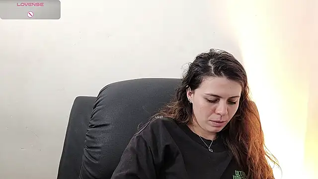 irinasweet27 online show from October 18, 2025, 2:14 am