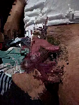 parker321516 online show from April 13, 2026, 12:38 am