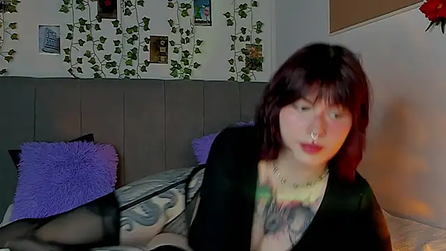 Snapshot of miss_Lizzy chatting on January 17, 2025, 1:25 am miss Lizzy online show from January 17, 2025, 1:25 am