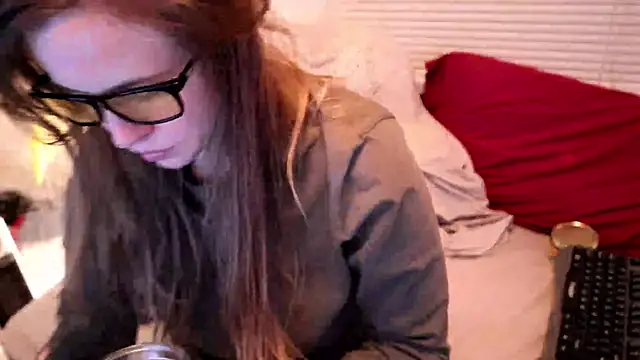 xxpixeyxx online show from December 3, 2025, 4:42 am