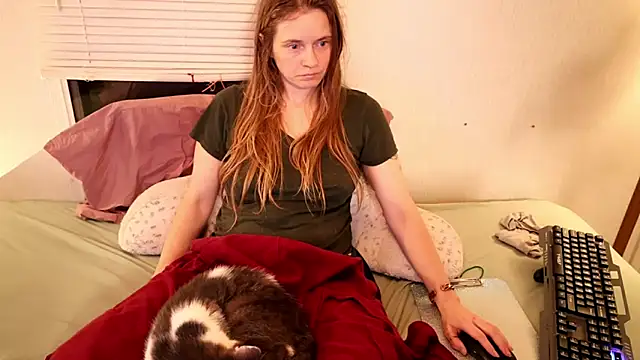 xxpixeyxx online show from March 12, 2026, 9:37 am