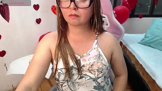 Snapshot of rose_meyer chatting on February 17, 2025, 9:19 pm rose meyer online show from February 17, 2025, 9:19 pm