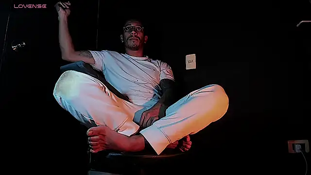 FuckHardlove online show from January 6, 2026, 4:43 pm