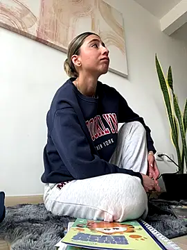 Ameellie online show from September 30, 2025, 3:50 pm