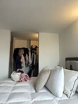 Ameellie online show from November 2, 2025, 3:58 pm