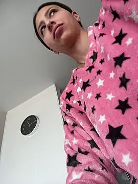 Snapshot of Ameellie chatting on February 6, 2026, 3:48 pm Ameellie online show from February 6, 2026, 3:48 pm