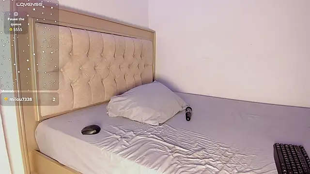 Snapshot of Letizia_West_ chatting on October 8, 2025, 7:28 am Letizia West online show from October 8, 2025, 7:28 am