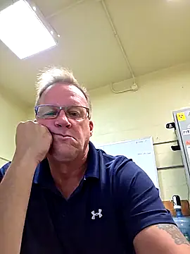 Cockrub1 online show from September 19, 2025, 11:33 am