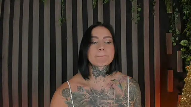 Snapshot of Kleeopatra_ chatting on December 7, 2024, 8:22 am Kleeopatra online show from December 7, 2024, 8:22 am