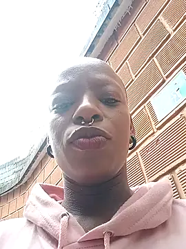 Coco Kiss online show from October 27, 2025, 7:07 pm