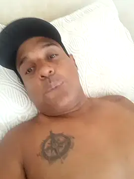 Snapshot of casal7722 chatting on December 16, 2024, 1:54 pm casal7722 online show from December 16, 2024, 1:54 pm