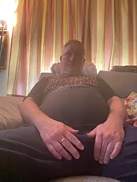 Snapshot of Russirayu chatting on March 1, 2025, 8:56 am Russirayu online show from March 1, 2025, 8:56 am