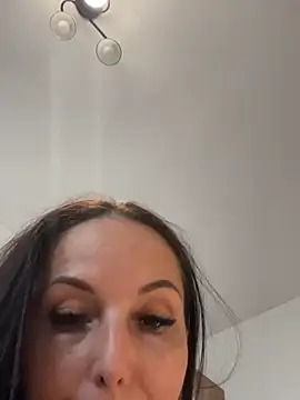 Snapshot of Carla_Angel chatting on May 29, 2026, 5:27 am Carla Angel online show from May 29, 2026, 5:27 am