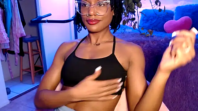 Snapshot of CocoSage chatting on February 2, 2026, 6:28 pm CocoSage online show from February 2, 2026, 6:28 pm
