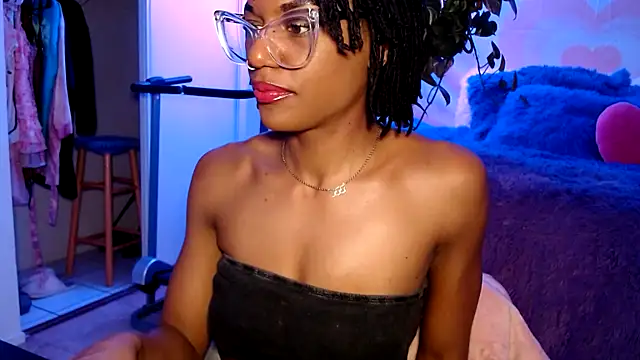 Snapshot of CocoSage chatting on February 12, 2026, 8:59 pm CocoSage online show from February 12, 2026, 8:59 pm