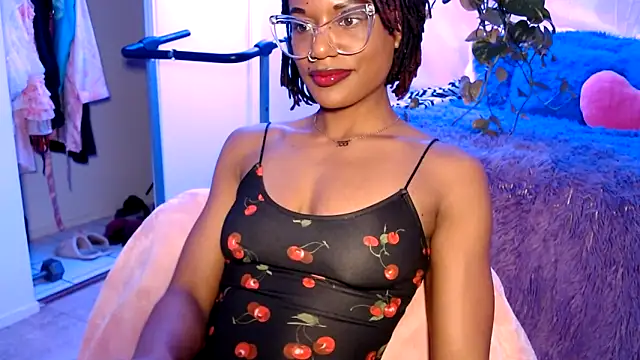 Snapshot of CocoSage chatting on March 4, 2026, 6:41 am CocoSage online show from March 4, 2026, 6:41 am