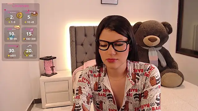 Nicols66 online show from November 21, 2025, 10:52 pm