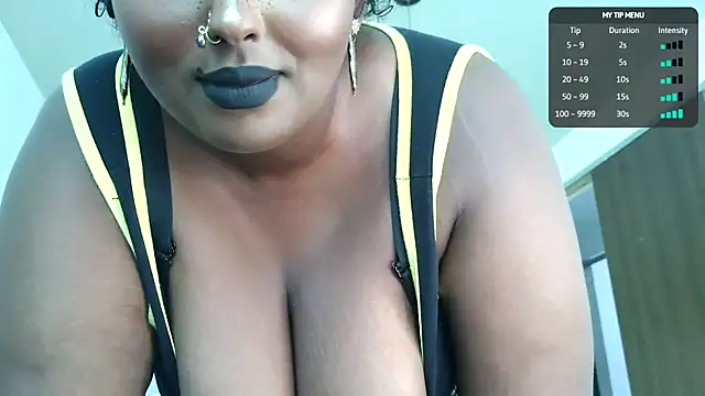 SiminFox online show from June 21, 2026, 5:37 pm