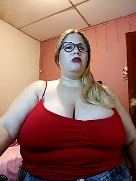 Snapshot of EllisW8 chatting on March 21, 2025, 9:34 pm EllisW8 online show from March 21, 2025, 9:34 pm