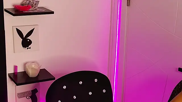 Snapshot of MissAmeliaa chatting on September 21, 2025, 2:08 pm MissAmeliaa online show from September 21, 2025, 2:08 pm