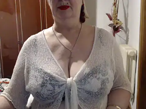 Secretfox online show from February 5, 2025, 10:51 am