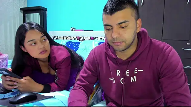 2ScarletandRyan8 online show from December 18, 2025, 9:59 am