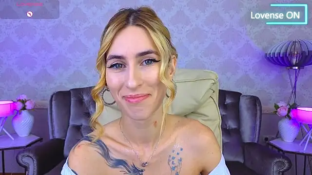 Snapshot of Sexy_Lava chatting on September 18, 2025, 6:04 am Sexy Lava online show from September 18, 2025, 6:04 am