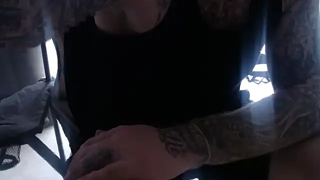 Snapshot of jtexas05 chatting on September 20, 2025, 9:32 am jtexas05 online show from September 20, 2025, 9:32 am