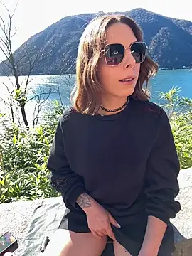 Mia Railey online show from February 20, 2026, 11:11 am