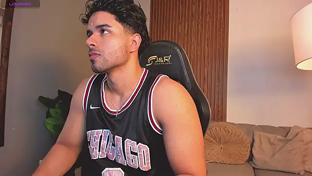 liam collins21 online show from March 25, 2026, 12:00 pm