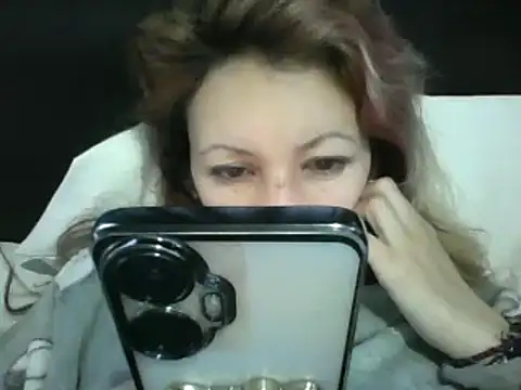 Snapshot of Paulita_x3 chatting on March 10, 2025, 11:10 am Paulita x3 online show from March 10, 2025, 11:10 am