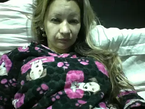 Snapshot of Paulita_x3 chatting on January 9, 2026, 11:02 am Paulita x3 online show from January 9, 2026, 11:02 am