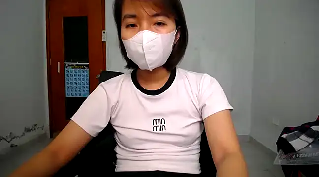 Michiko1 online show from February 2, 2025, 7:30 am