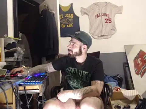 Snapshot of sledge901 chatting on February 13, 2025, 1:19 am sledge901 online show from February 13, 2025, 1:19 am